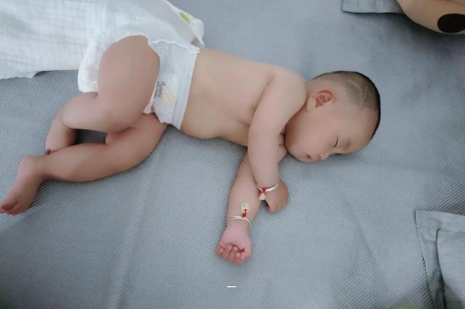 定州宝宝先长上牙还是下牙 定州宝宝先长上牙还是下牙